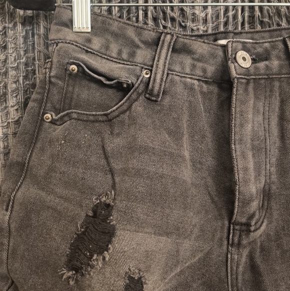 Refuge Black Distressed Denim Shorts Size 2 - Picture 7 of 8